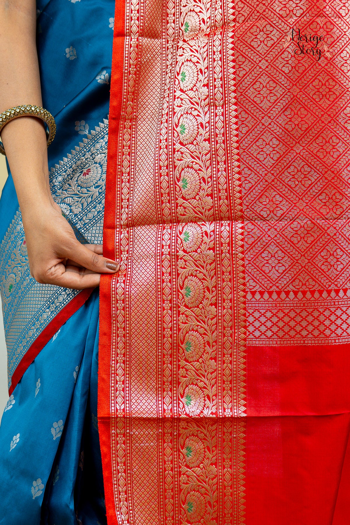 NAGAMANI (नागमणि)