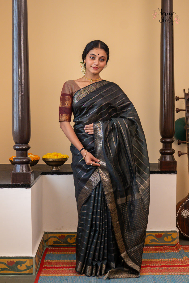 NEELA KAMAL (नील कमल)