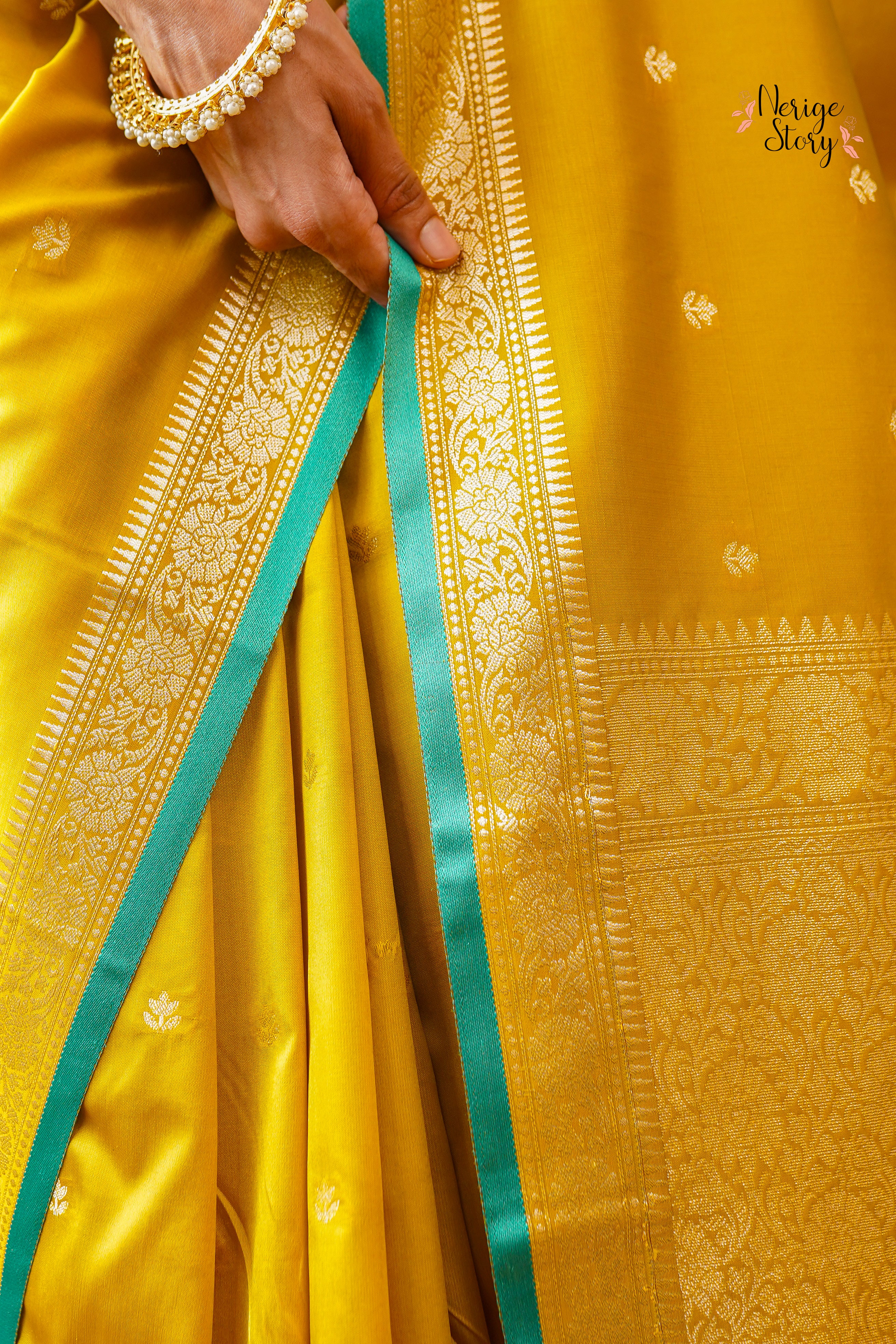 SURANJANA (सुरंजना)