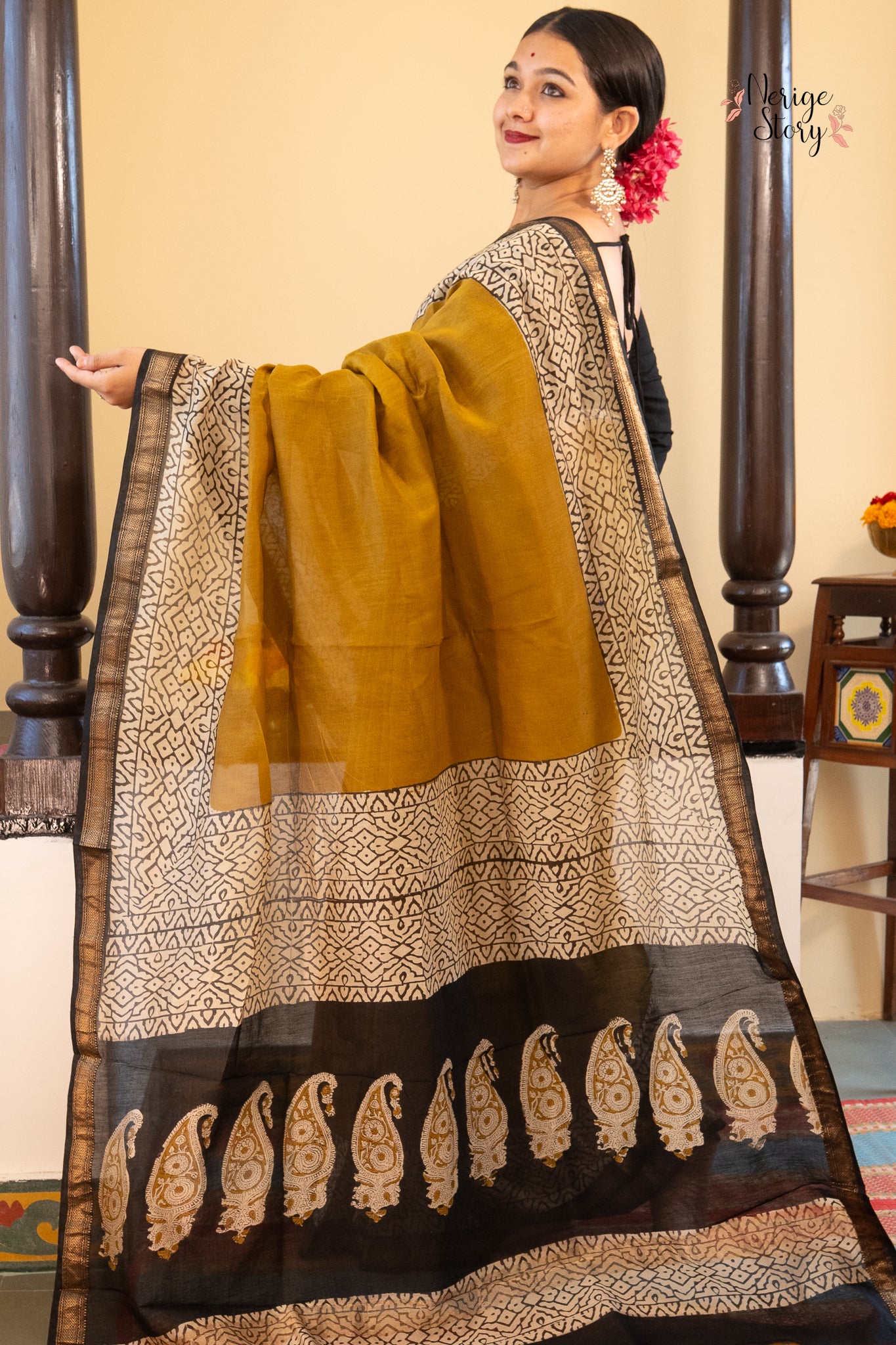 SAMIKA (सामिका)