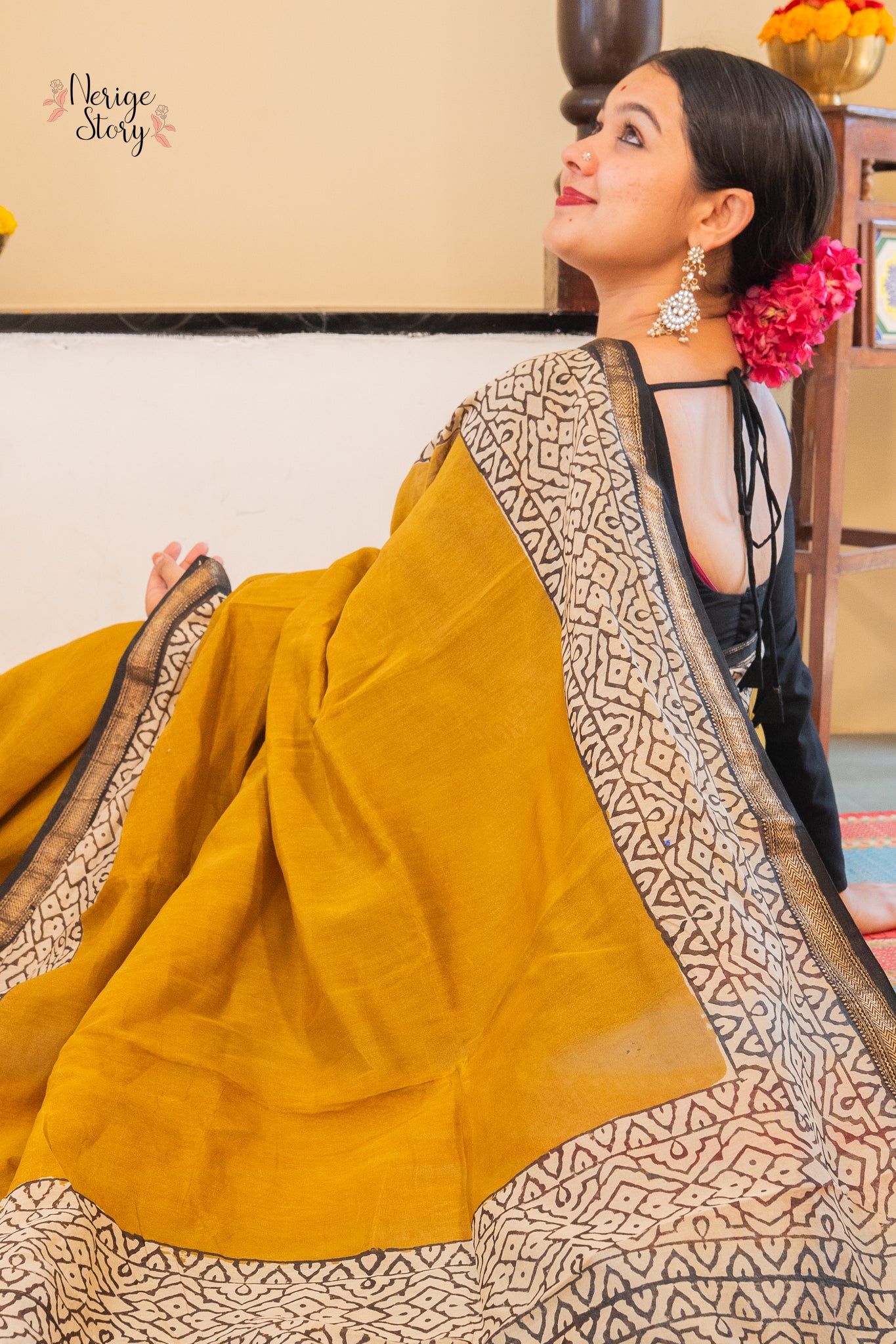 SAMIKA (सामिका)