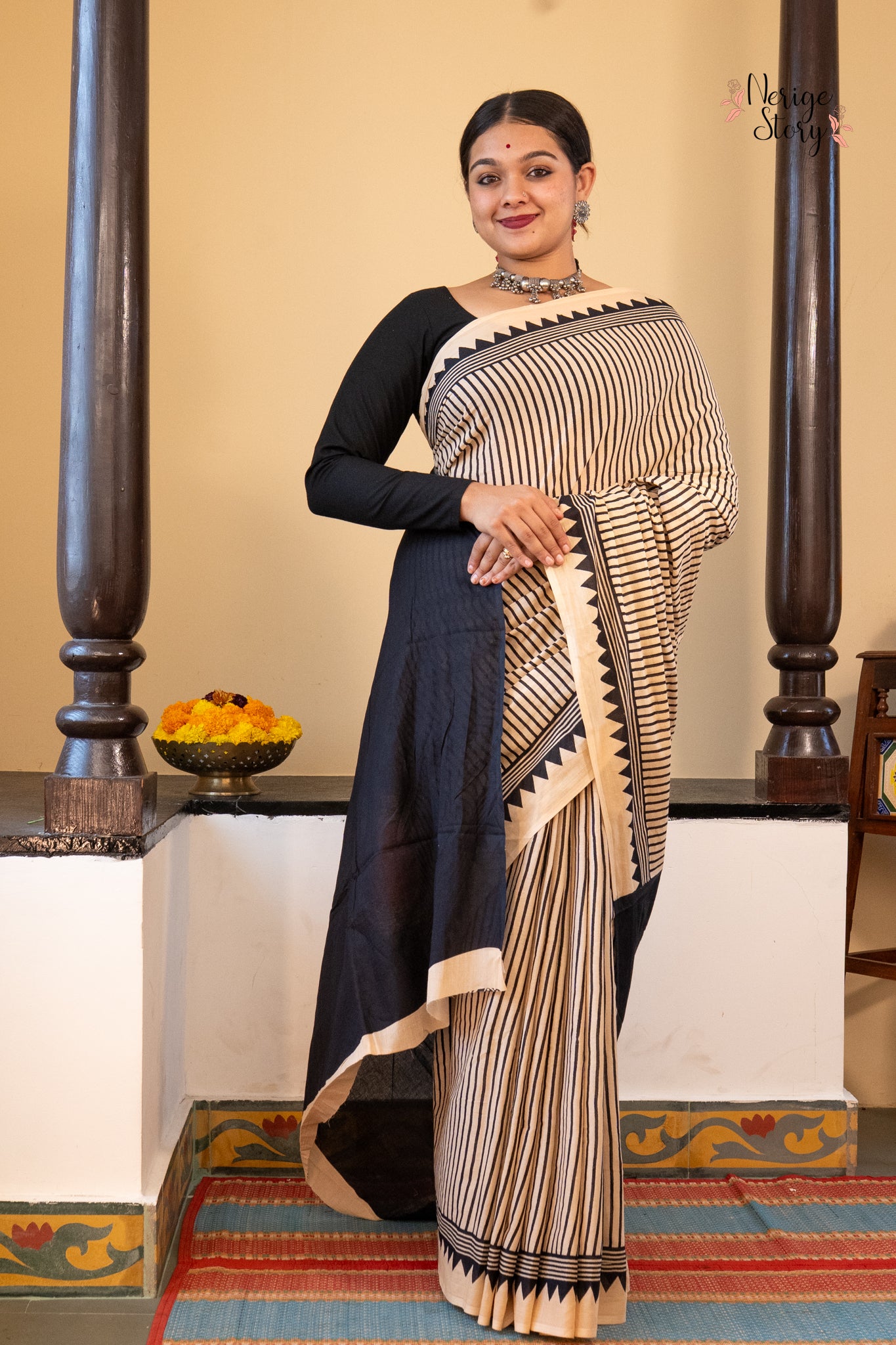 MAYUKHINI (मयुखिनी)