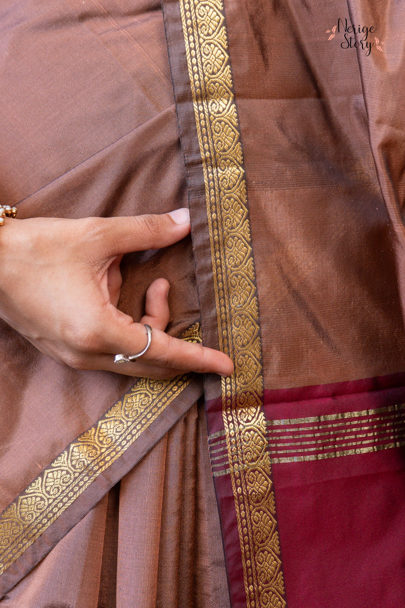 KAMALAPAAVANI (ಕಮಲಪಾವನೀ)