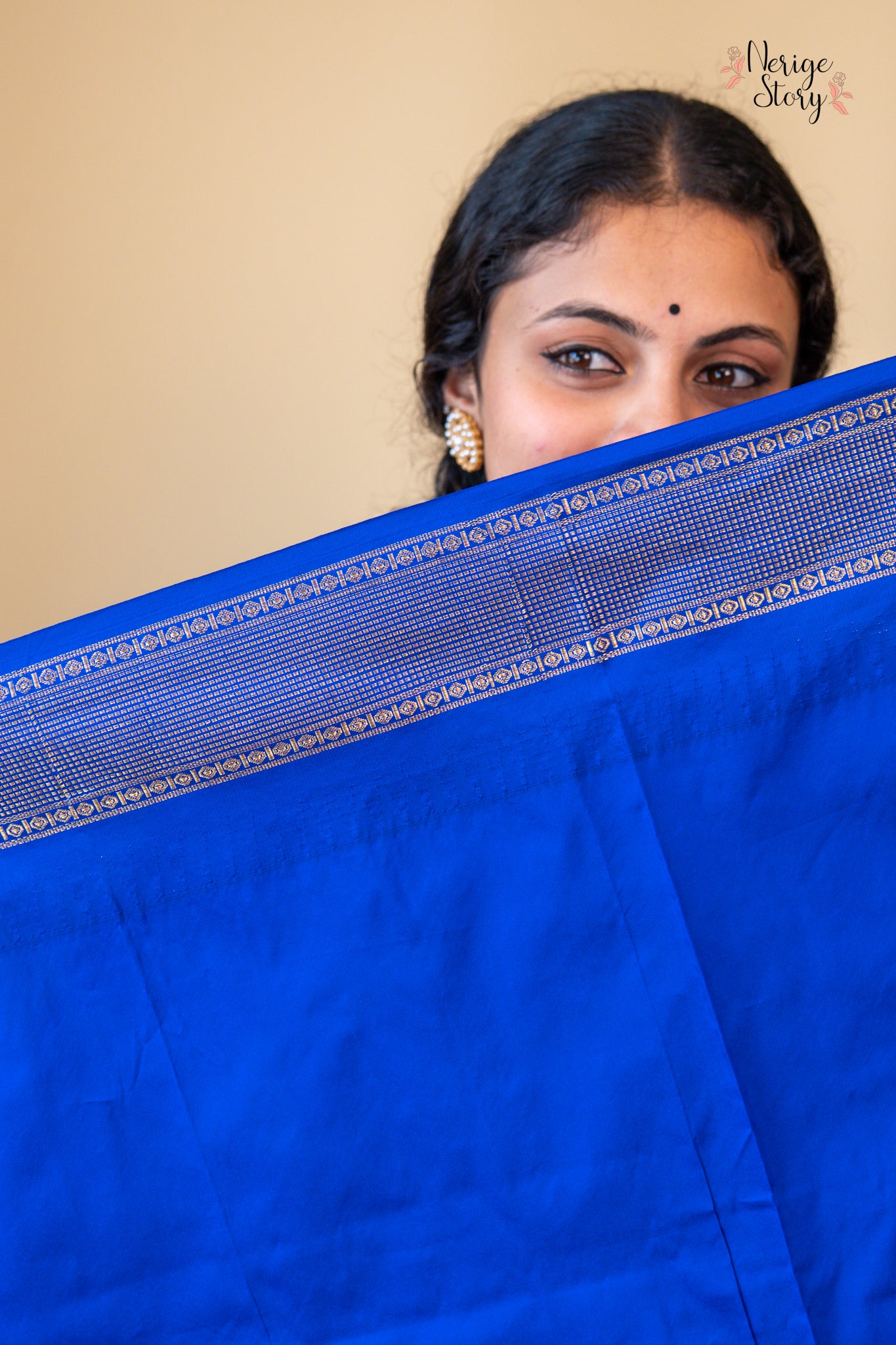 MADHUCHITHRA (ಮಧುಚಿತ್ರಾ)